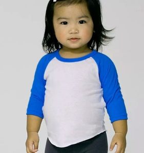 Remera SPUN ranglan NIÑO blanca con Azul Francia Talle 10